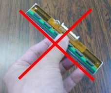 不要用手触摸打印线